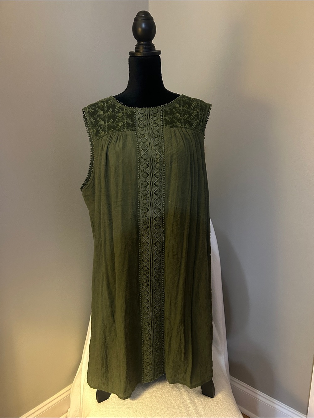 Olive Green Sleeveless Embroidered Women’s Top